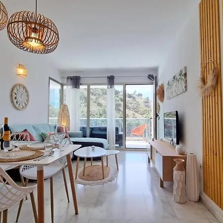 Skyline 6 Private Balcony, Sunny Year Round, With Views Appartamento