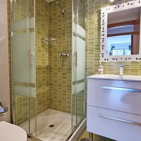 Skyline 6 Private Balcony, Sunny Year Round, With Views * Benidorm