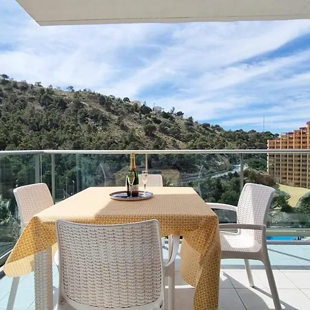 Skyline 6 Private Balcony, Sunny Year Round, With Views Apartment